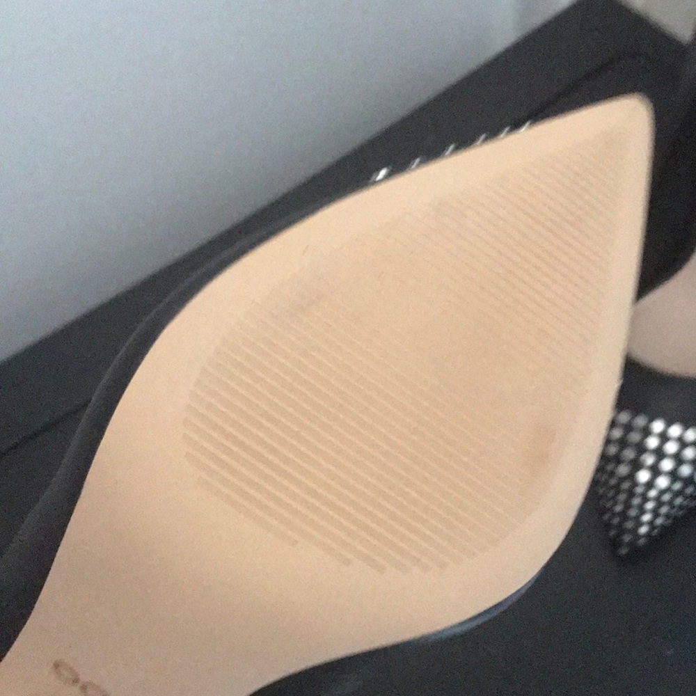 Shoes - Picture 4 of 4